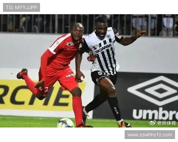 奥斯与埃蒙对决分析：战术布局与球员表现的深度剖析