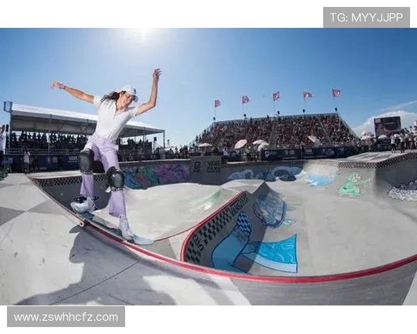 南京飞盘队在滑板精英赛中以83分稳居积分榜首位